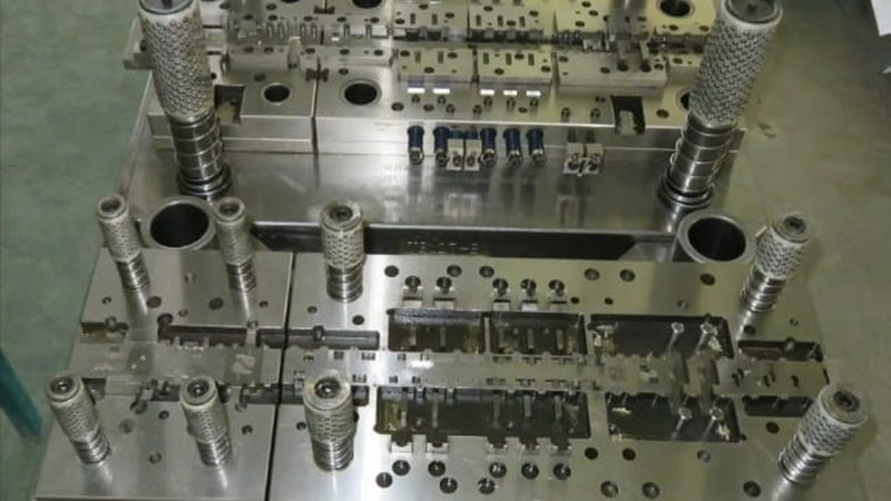 模具制造中黑点与缩水的细致辨别
